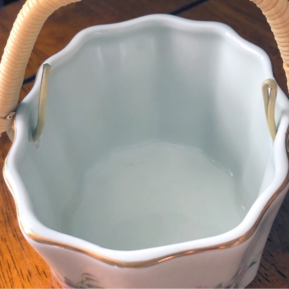 RUSS Berrie & Co. Porcelain Floral Scalloped Trinket Basket Made in Japan 4449 - Picture 7 of 13